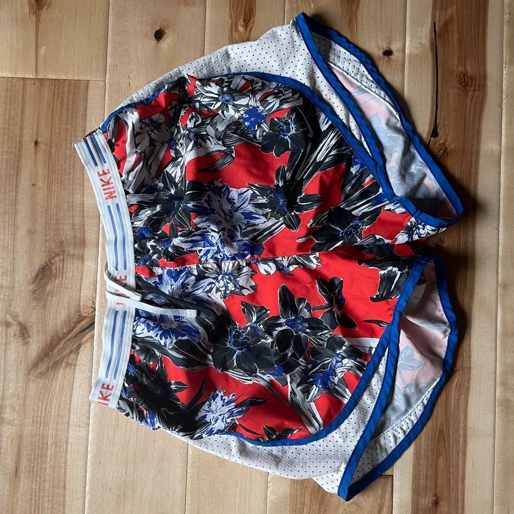 Nike DriFit running shorts, XS